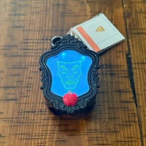 Bath & Body Works Disney Villains Snow White Evil Queen Magic Mirror PocketBac